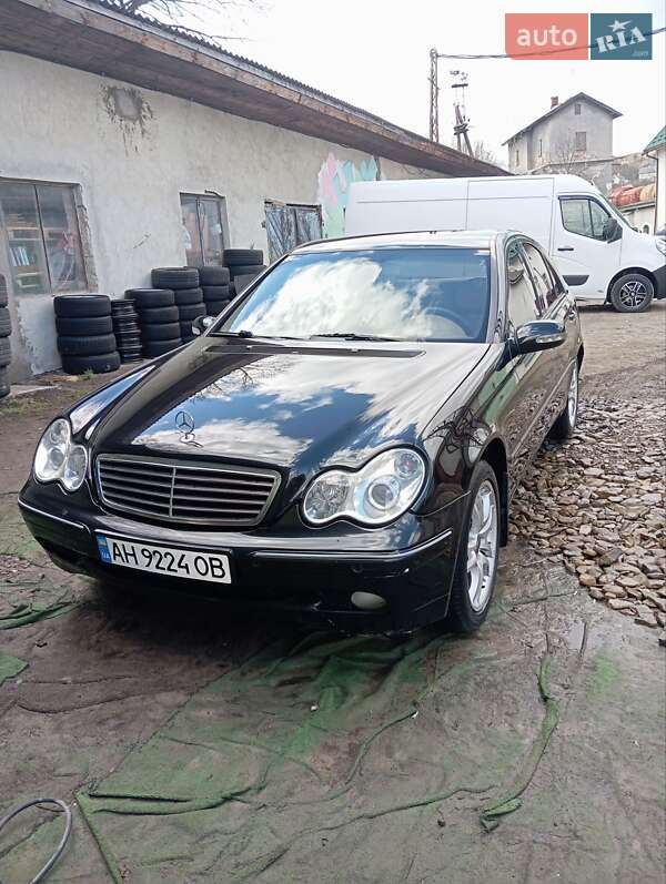 Mercedes-benz C-class (2001)