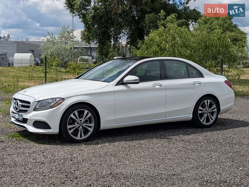 Mercedes-benz C-class (2017)