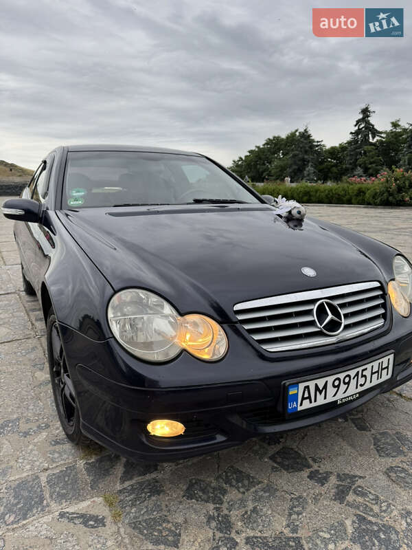 Mercedes-benz C-class (2004)
