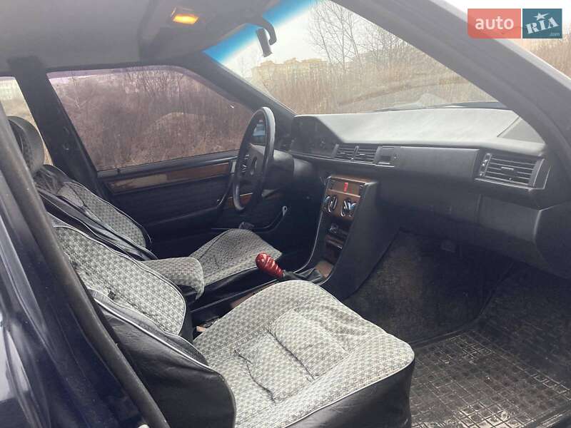 Mercedes-benz E-class (1986)