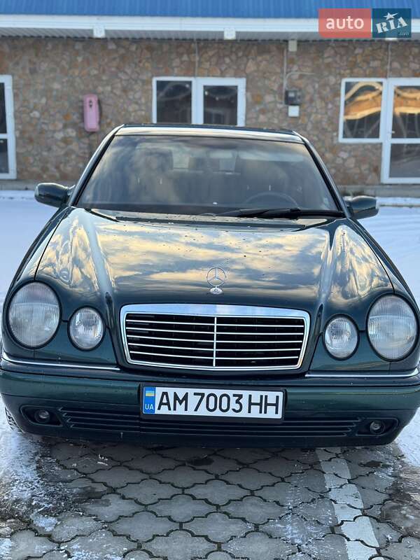 Mercedes-benz E-class (1998)