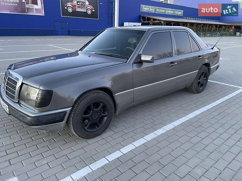 Mercedes-benz E-class (1991)