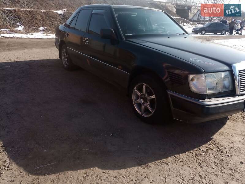 Mercedes-benz E-class (1991)
