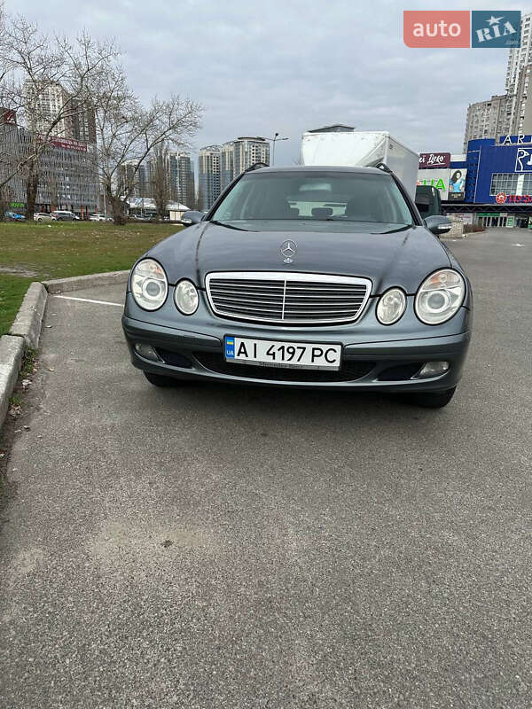 Mercedes-benz E-class (2005)
