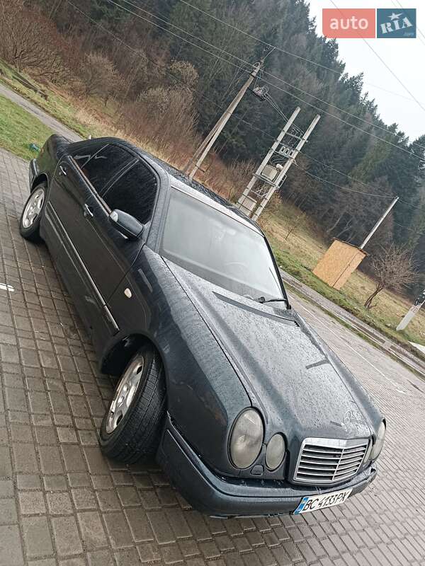 Mercedes-benz E-class (1998)