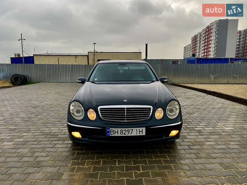 Mercedes-benz E-class (2004)