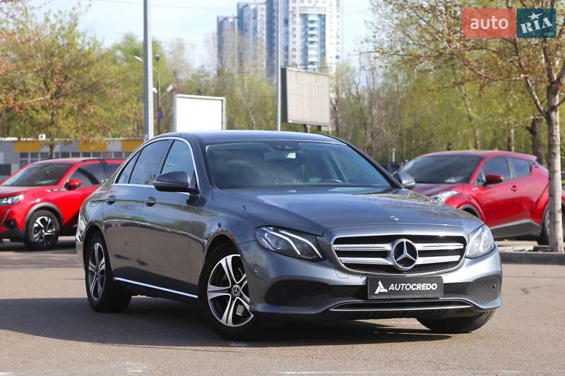 Mercedes-benz E-class (2019)