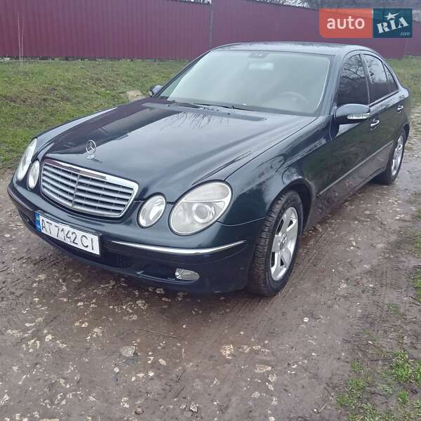 Mercedes-benz E-class (2002)