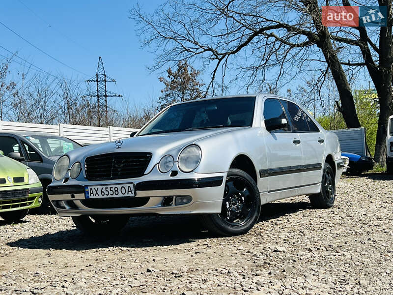 Mercedes-benz E-class (2000)