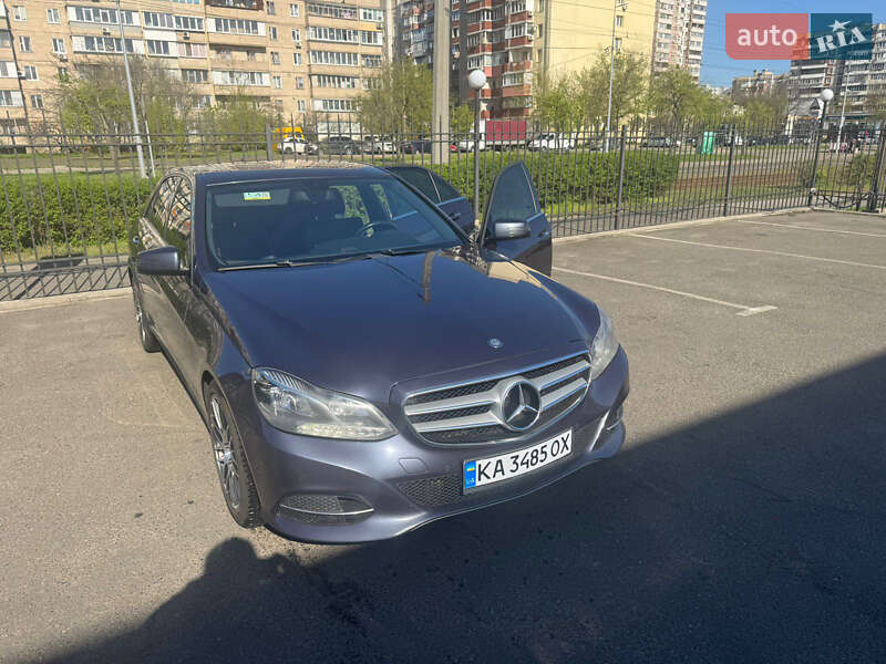 Mercedes-benz E-class (2015)