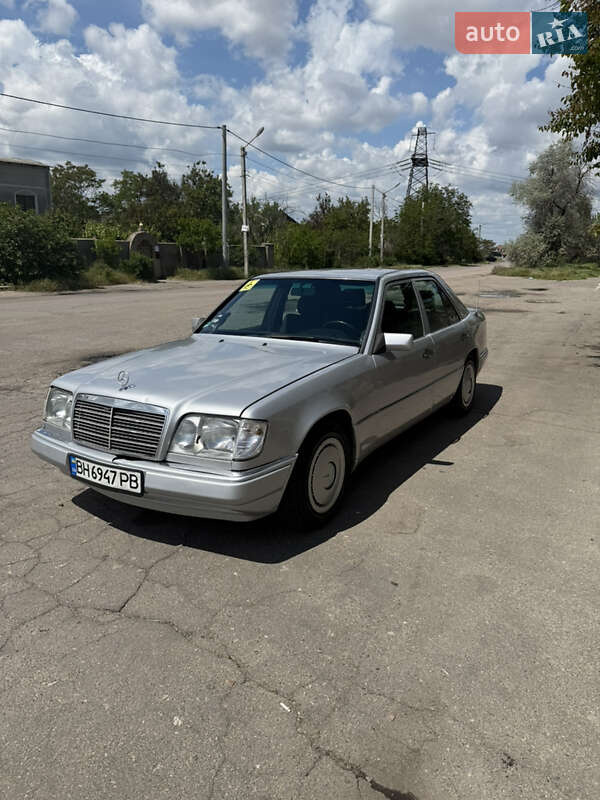 Mercedes-benz E-class (1994)