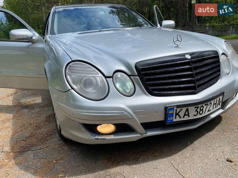 Mercedes-benz E-class (2008)