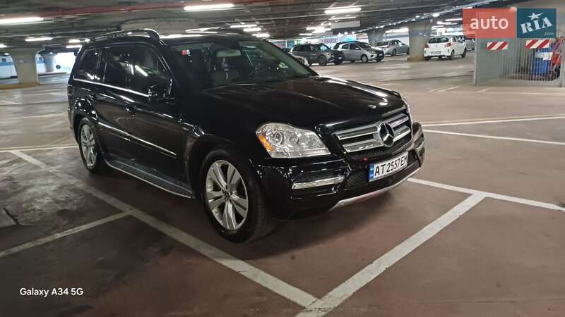 Mercedes-benz Gl-class (2012)