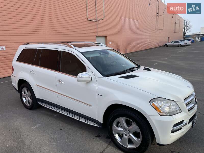 Mercedes-benz Gl-class (2010)