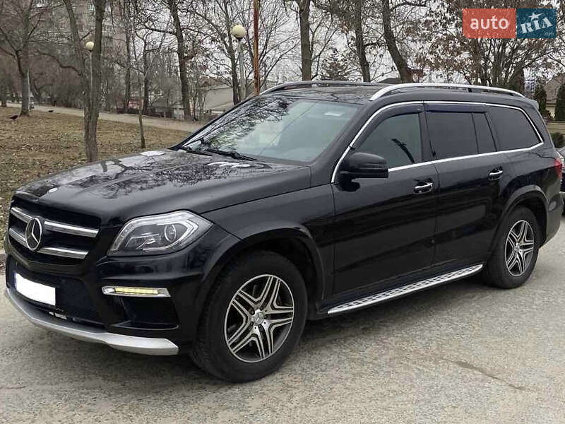 Mercedes-benz Gl-class (2012)