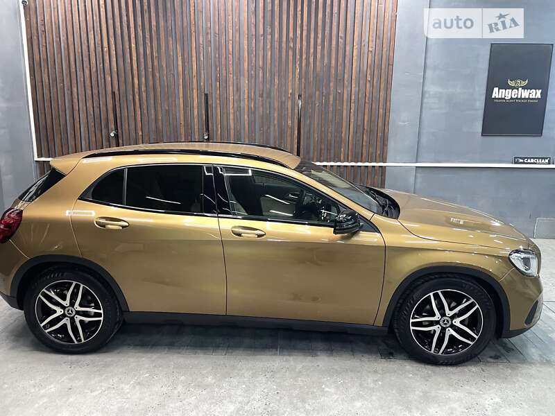 Mercedes-benz Gla-class (2017)