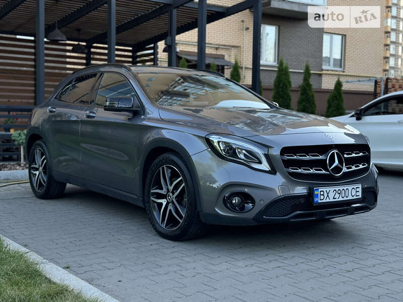 Mercedes-benz Gla-class (2018)