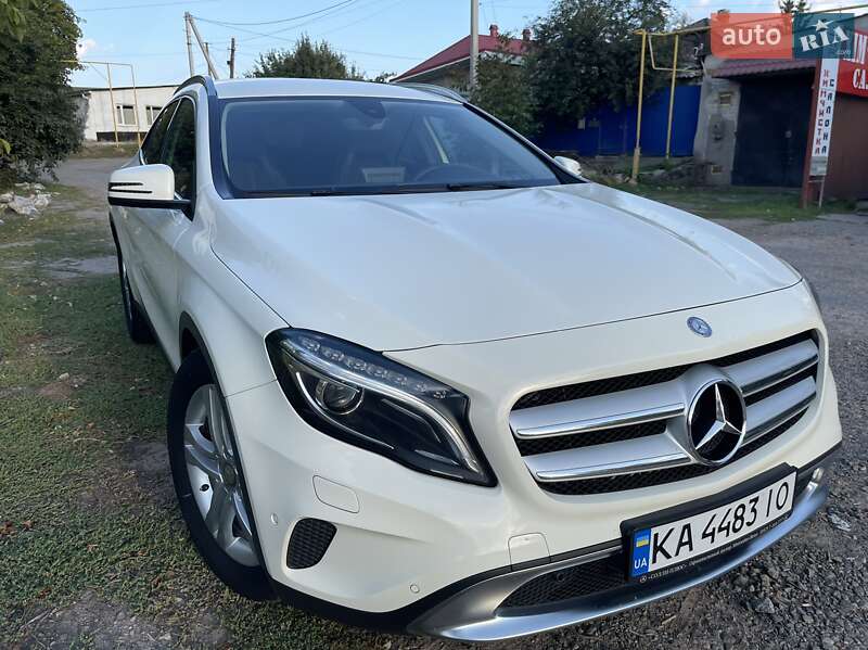 Mercedes-benz Gla-class (2016)