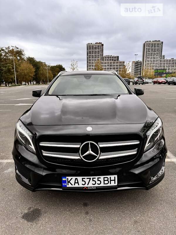 Mercedes-benz Gla-class (2015)