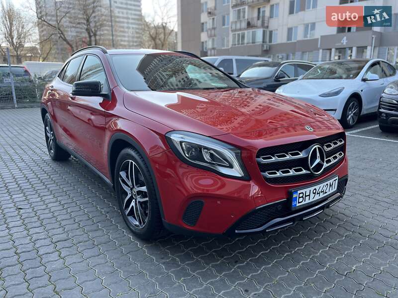 Mercedes-benz Gla-class (2019)