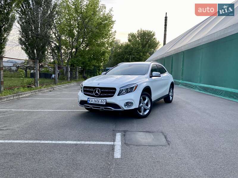 Mercedes-benz Gla-class (2019)