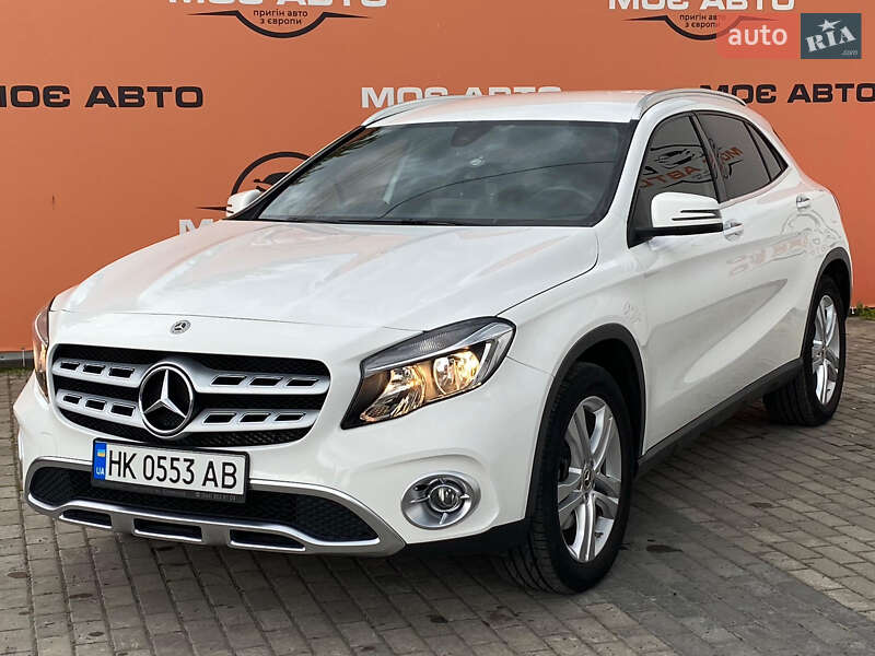 Mercedes-benz Gla-class (2017)