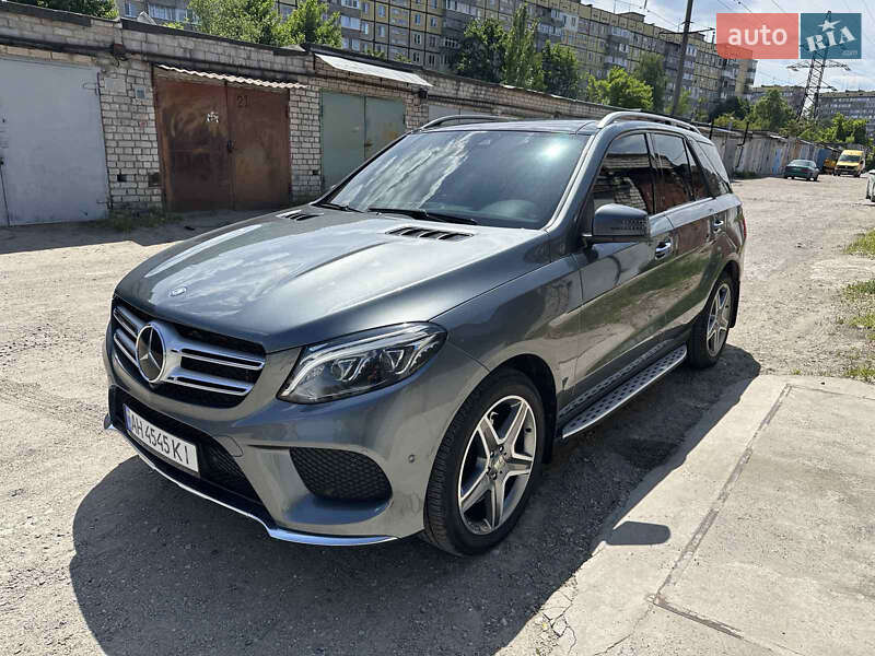 Mercedes-benz Gle-class (2017)