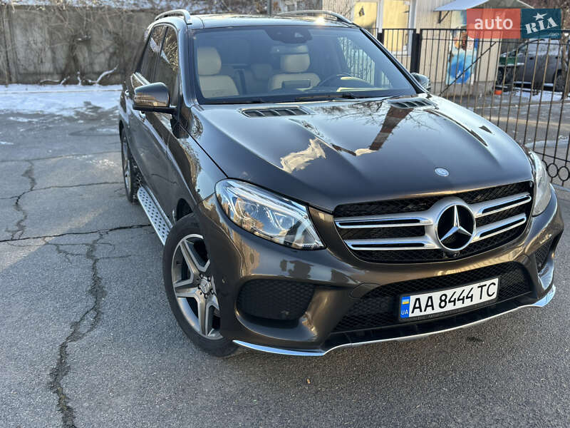 Mercedes-benz Gle-class (2015)