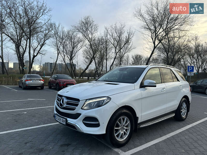 Mercedes-benz Gle-class (2016)