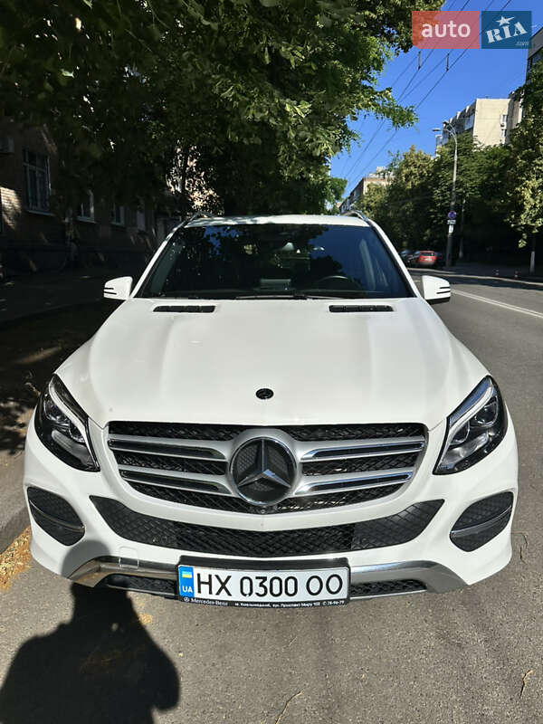 Mercedes-benz Gle-class (2017)