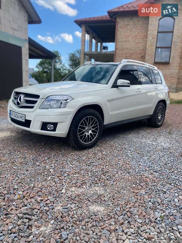 Mercedes-benz Glk-class (2011)