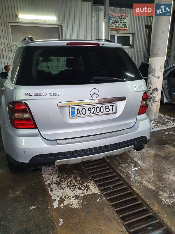 Mercedes-benz M-class (2008)