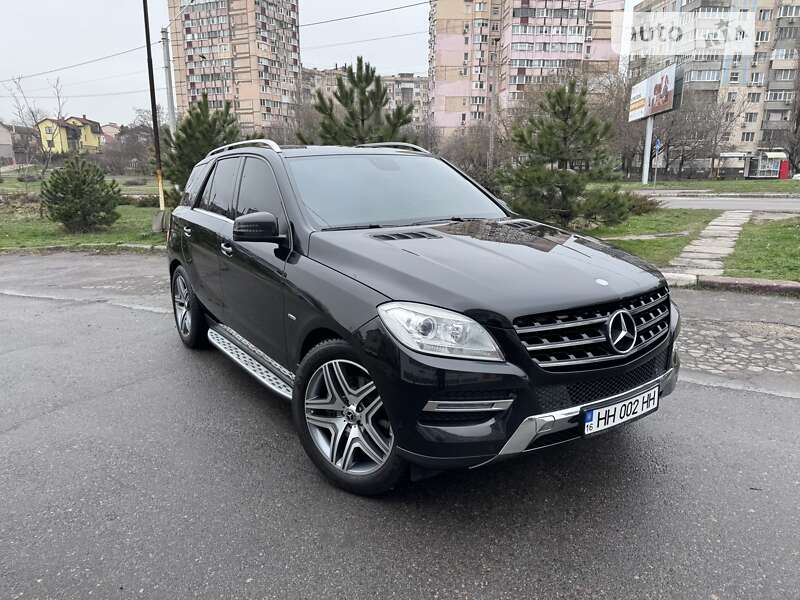 Mercedes-benz M-class (2012)