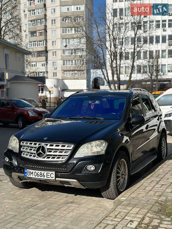 Mercedes-benz M-class (2008)