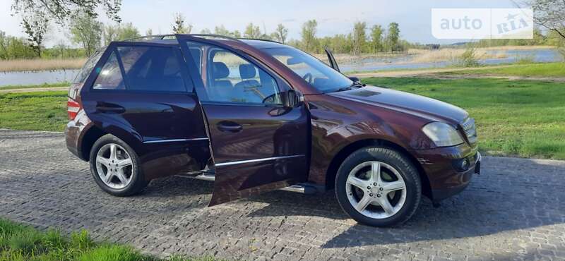 Mercedes-benz M-class (2006)