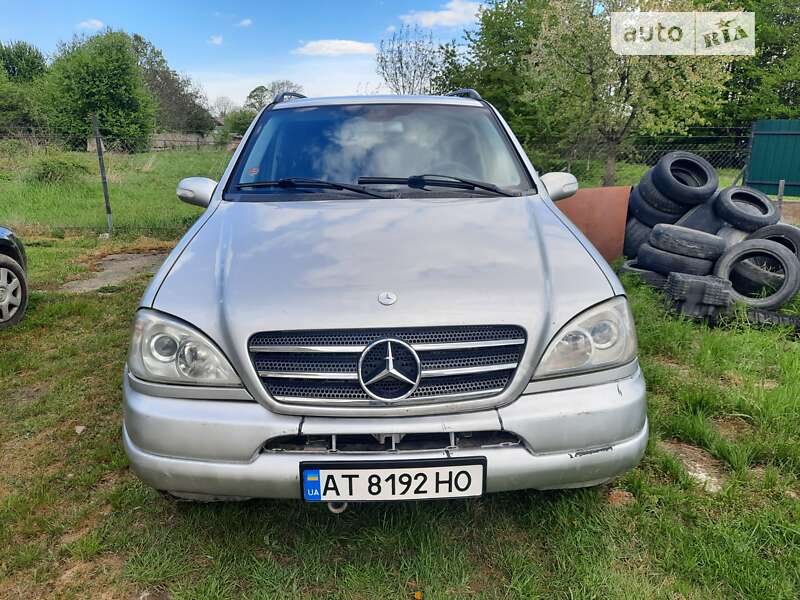 Mercedes-benz M-class (2004)