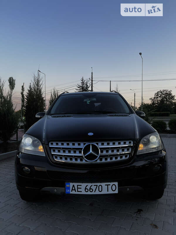 Mercedes-benz M-class (2006)
