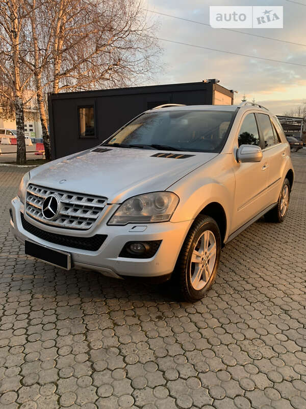 Mercedes-benz M-class (2008)