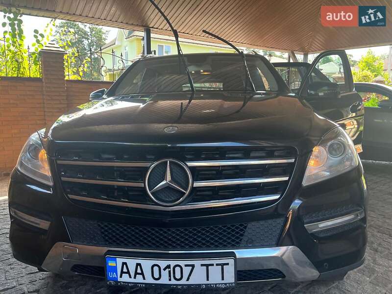 Mercedes-benz M-class (2012)