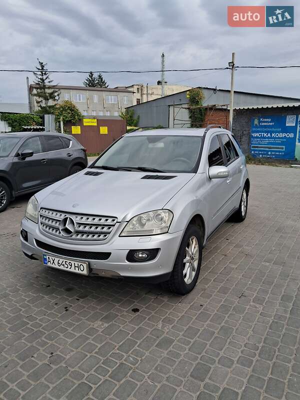 Mercedes-benz M-class (2006)