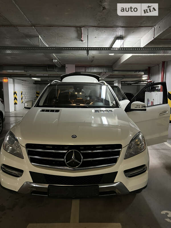 Mercedes-benz M-class (2012)