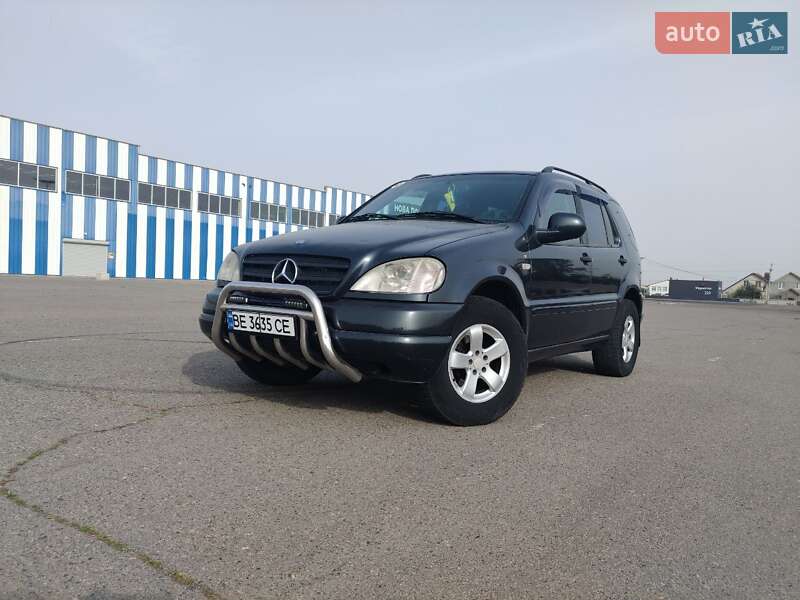 Mercedes-benz M-class (1999)