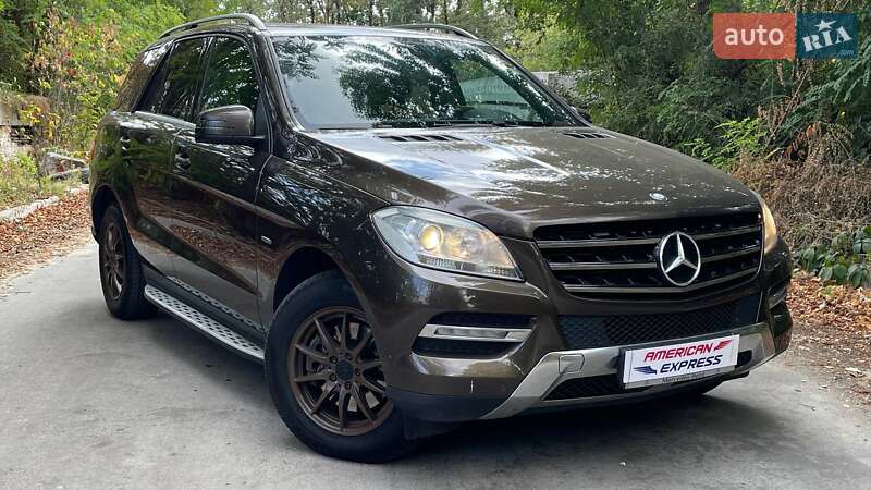 Mercedes-benz M-class (2012)