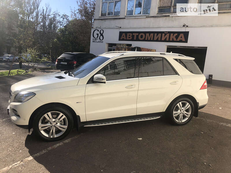 Mercedes-benz M-class (2012)