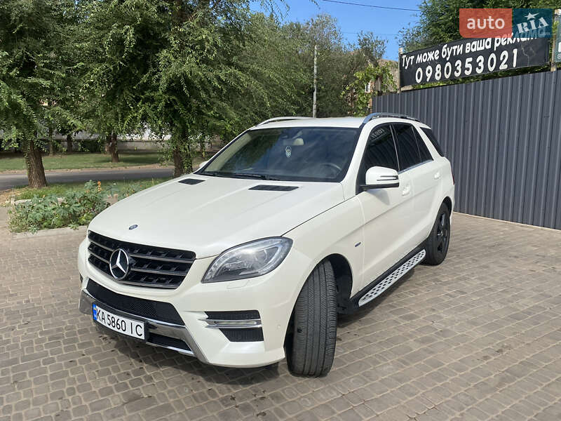 Mercedes-benz M-class (2012)