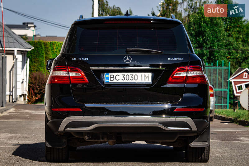 Mercedes-benz M-class (2012)