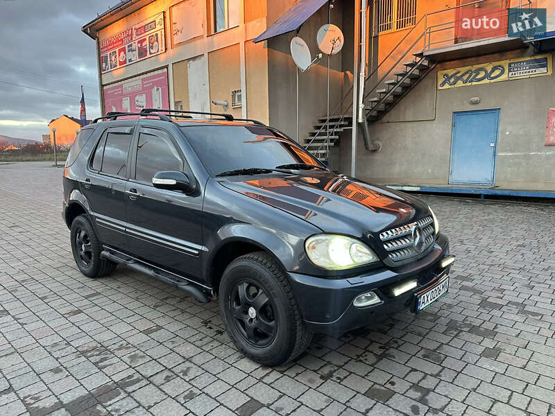 Mercedes-benz M-class (2002)
