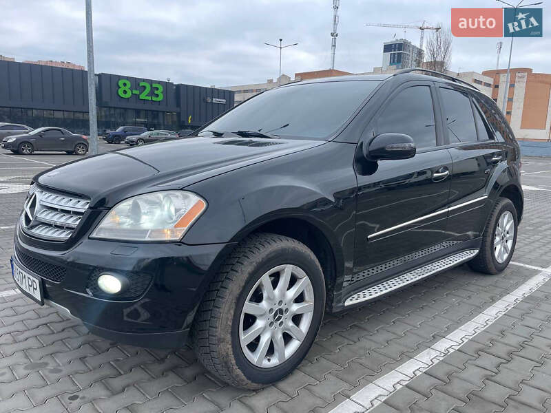 Mercedes-benz M-class (2008)