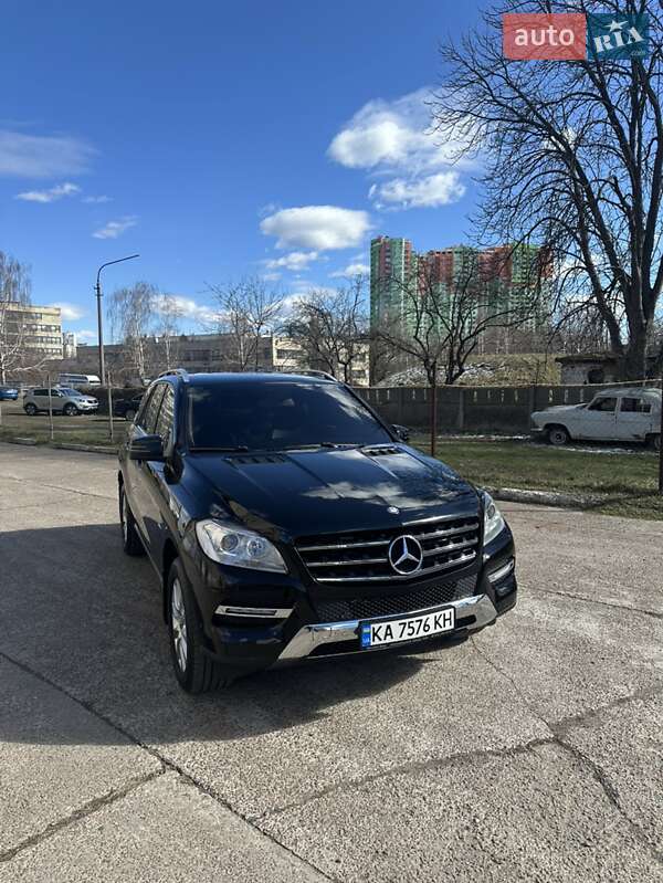 Mercedes-benz M-class (2012)