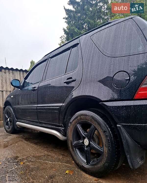 Mercedes-benz M-class (1999)